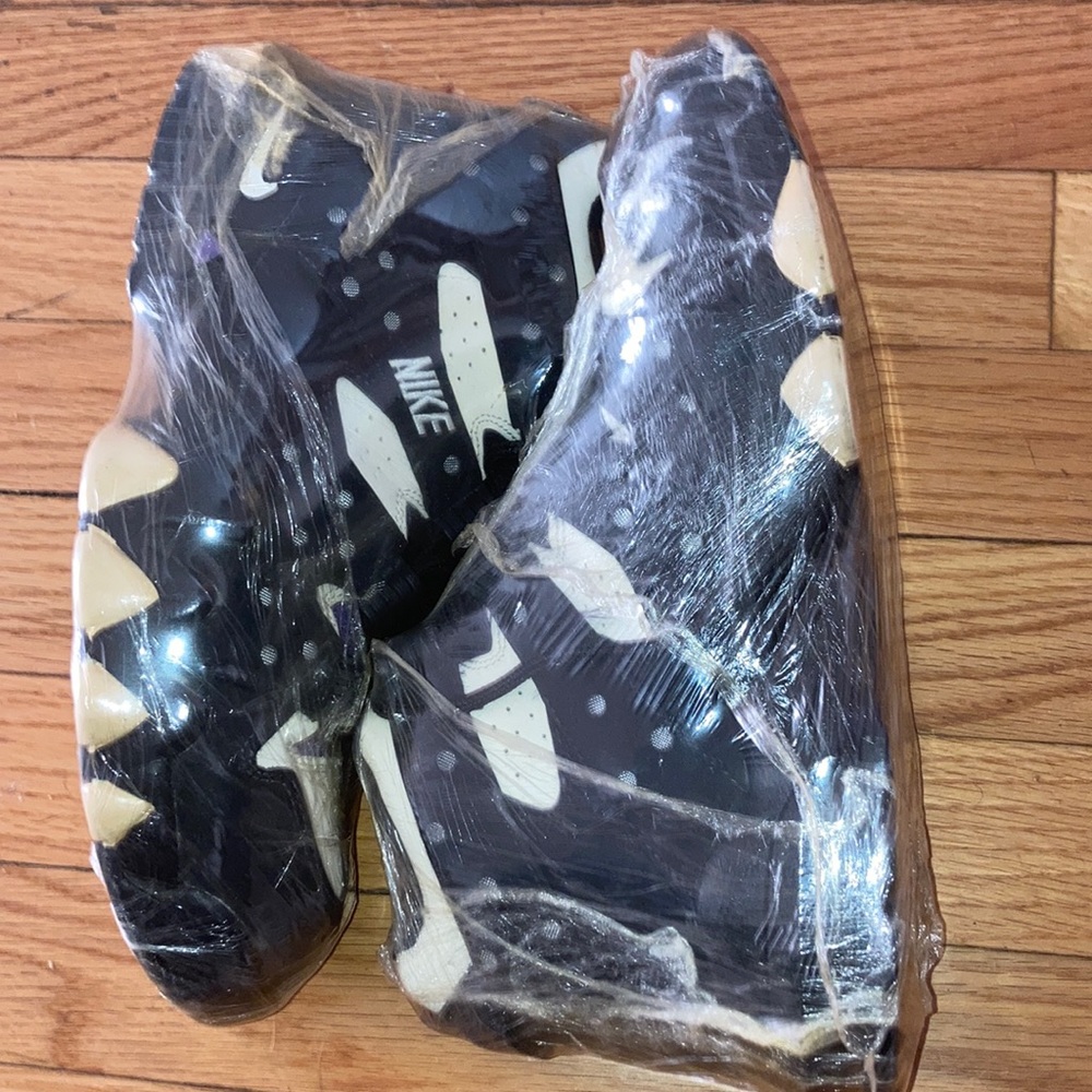 Nike Air Max CB 94